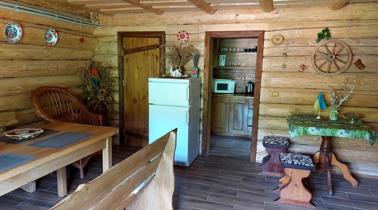 Villa У Медовому Раю Rostoka  Exterior foto