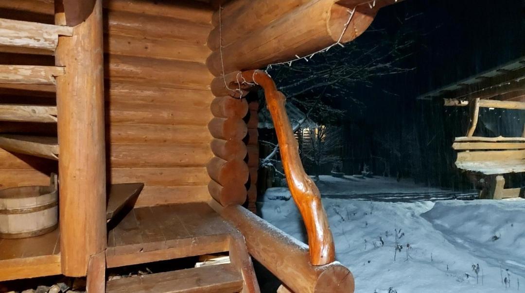 Villa У Медовому Раю Rostoka  Exterior foto